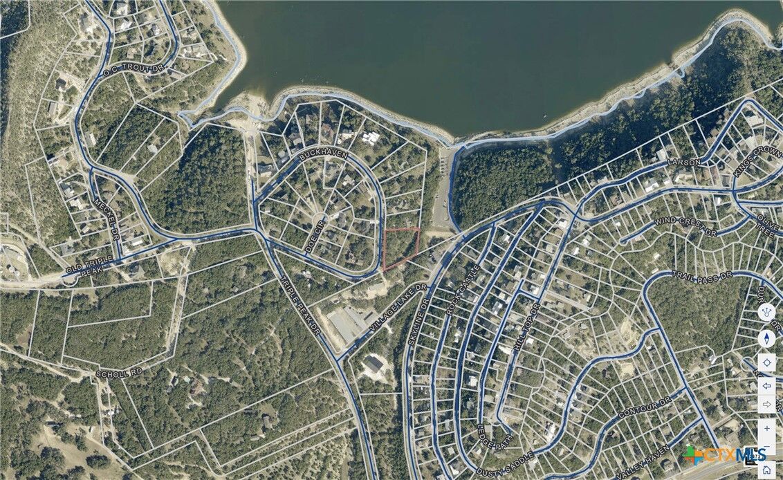 Property Photo: 411 Buckhaven TX 78133