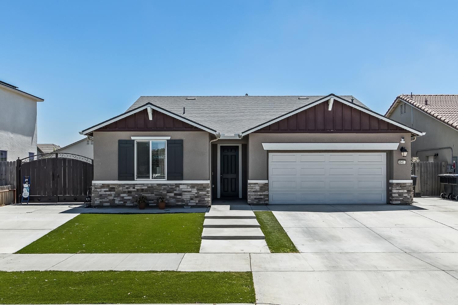 Property Photo:  3541 E Laura  CA 93292 