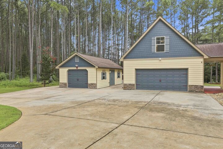 Property Photo:  19 Rock House Estates Drive  GA 30276 