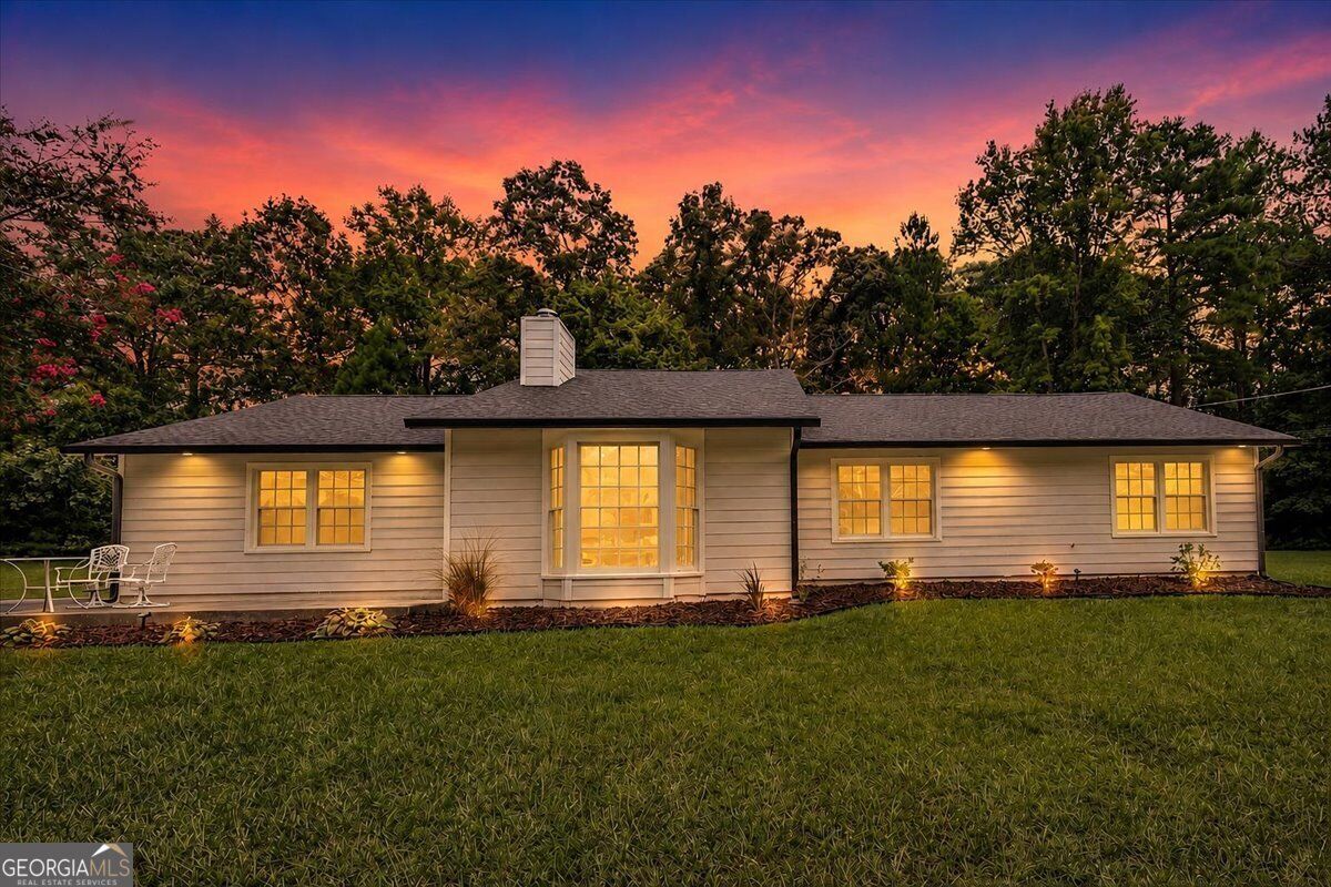 Property Photo:  120 Creekwood Lane  GA 30214 