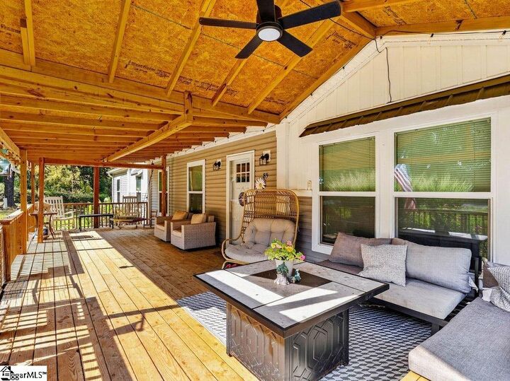Property Photo: 85 Beech Branch Lane SC 29645