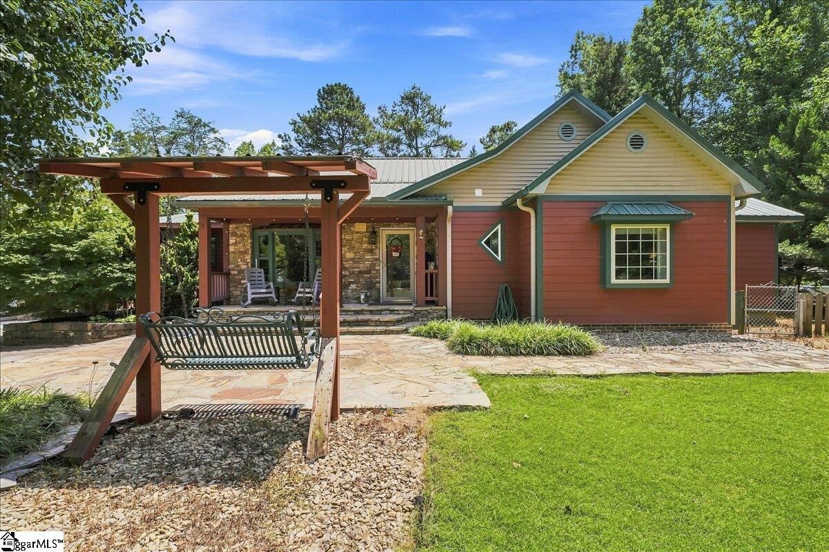 Property Photo:  213 Cox Ridge Court  SC 29690 