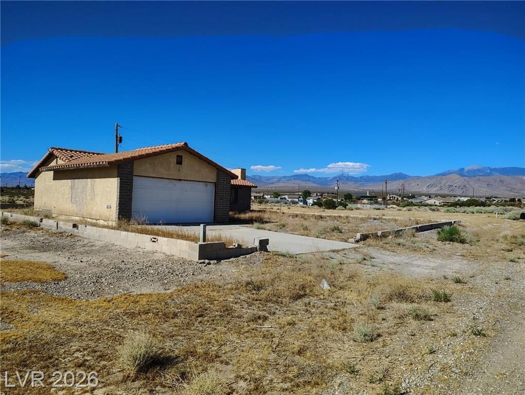 Property Photo: 2600 Feather Street NV 89048