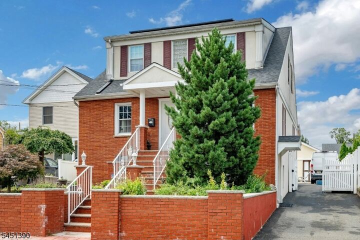 Property Photo:  446 Post Ave  NJ 07071 