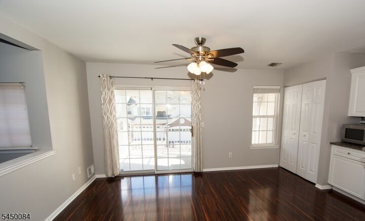 Property Photo:  1602 Windsor Ct  NJ 07834 