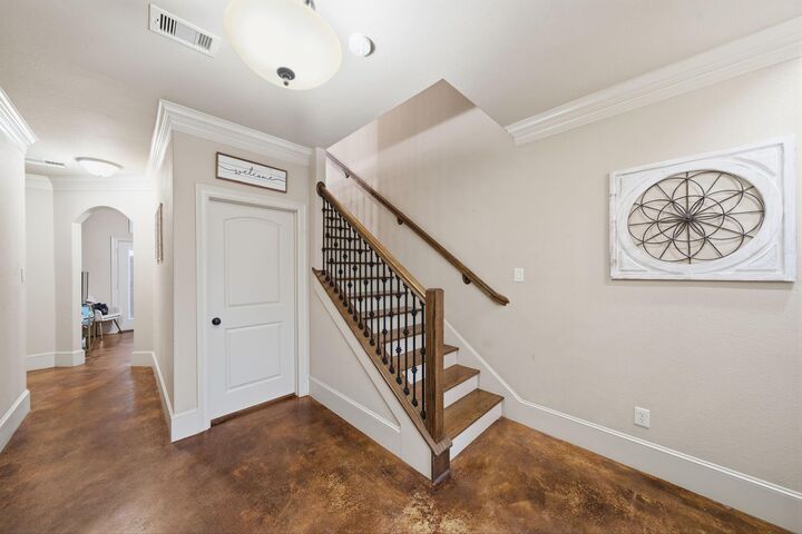 Property Photo: 5950 Kiam Street E TX 77007
