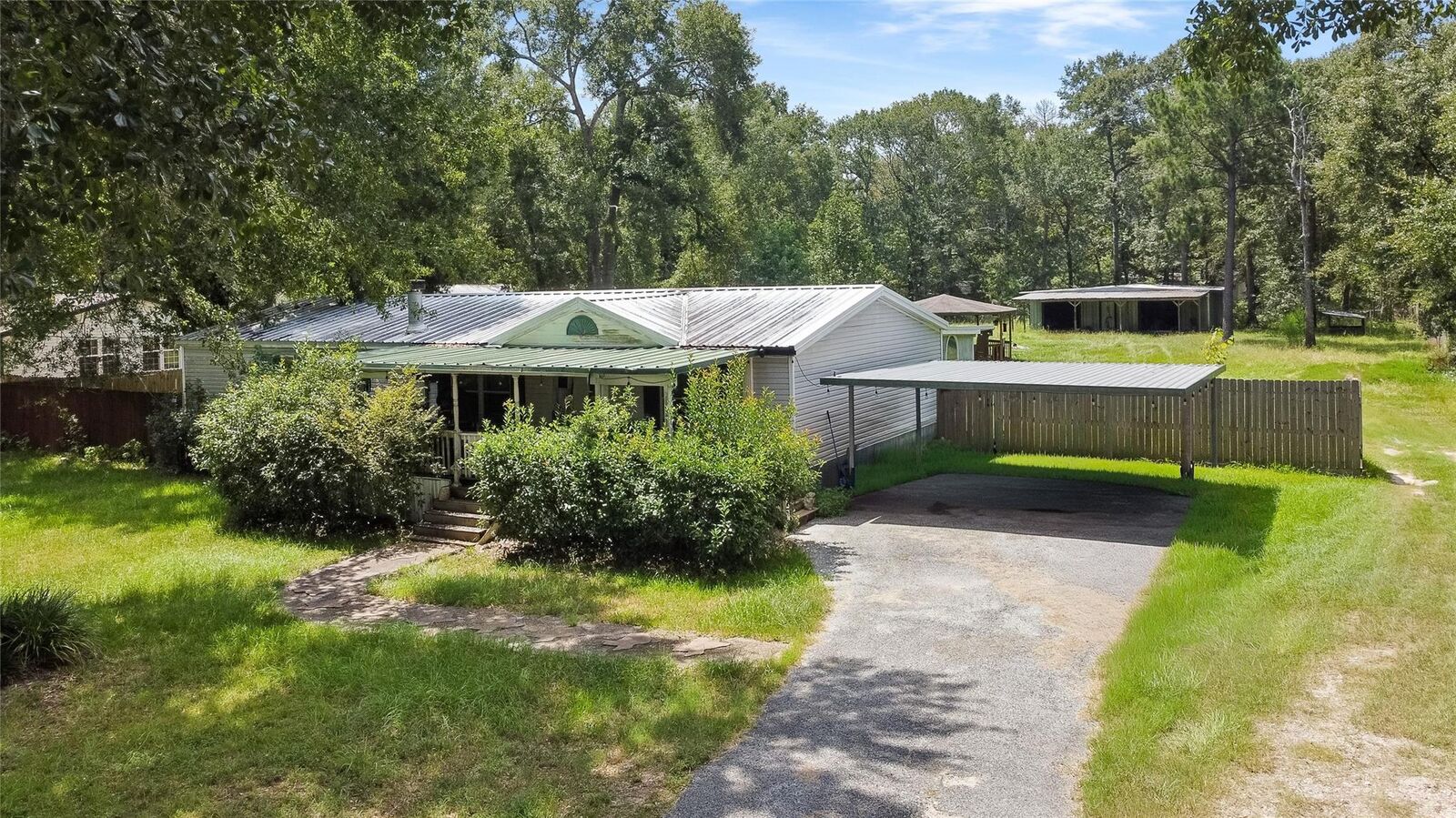 Property Photo:  16412 Crockett Bend Drive  TX 77303 