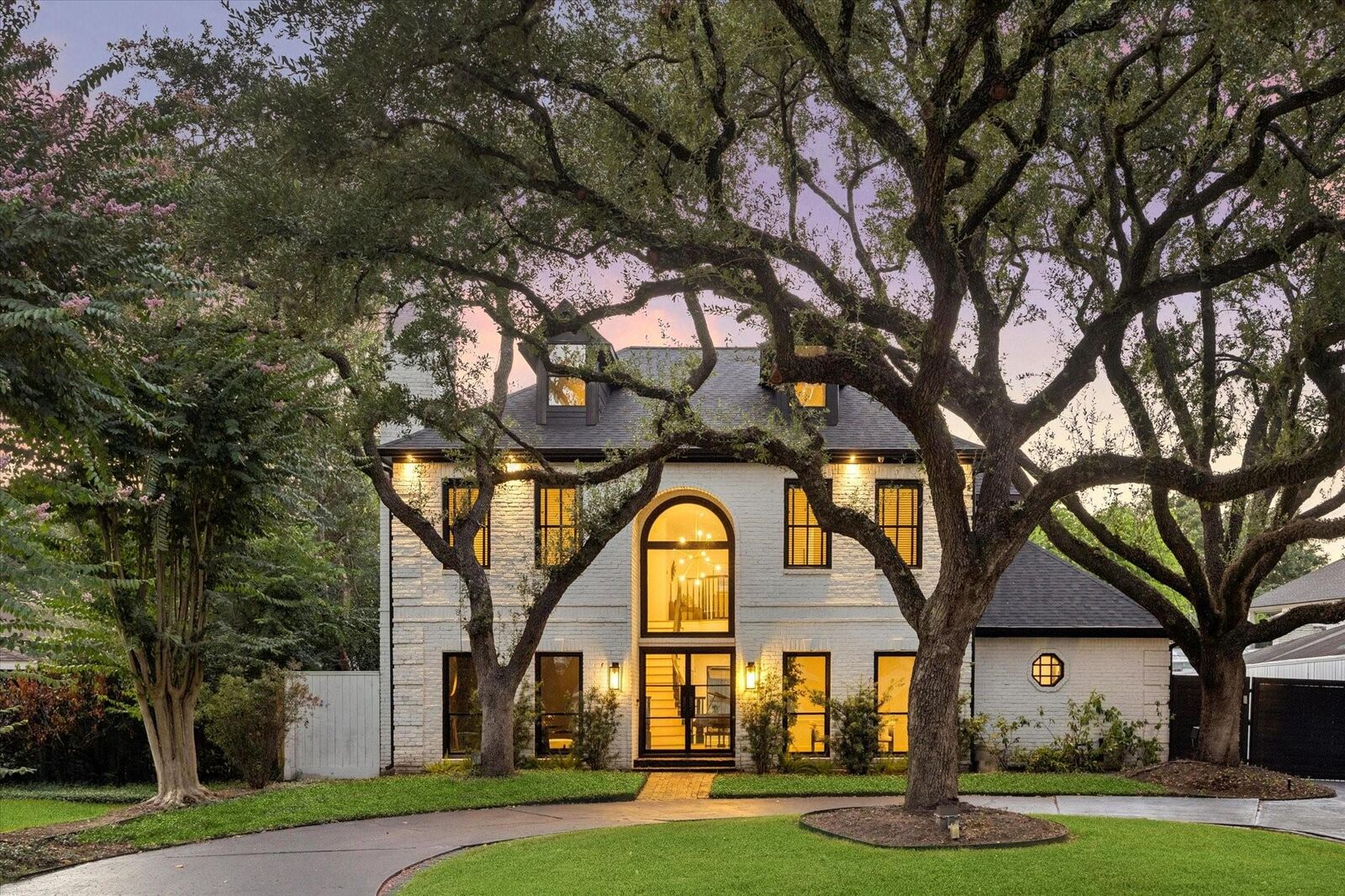 Property Photo:  3130 Kettering Drive  TX 77027 