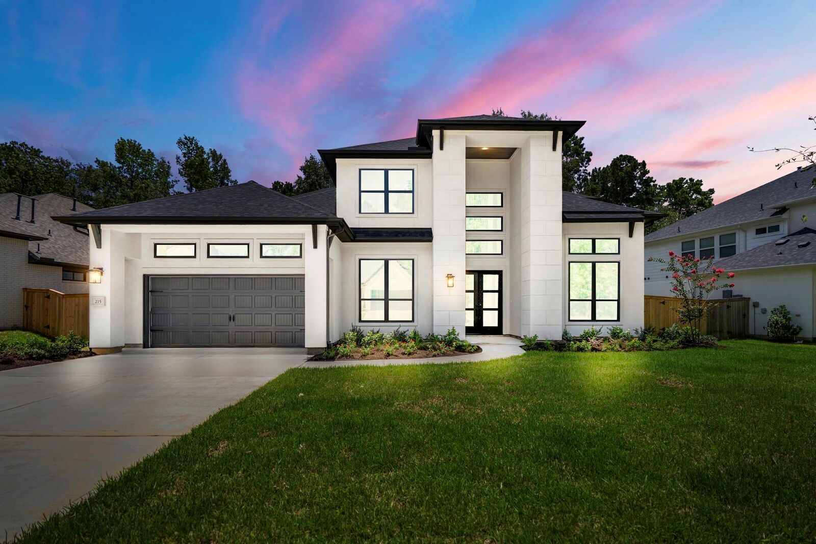 Property Photo: 215 Lilac Tree Court TX 77318