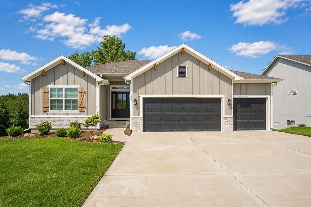 Property Photo: 16055 NW 123rd Street MO 64079