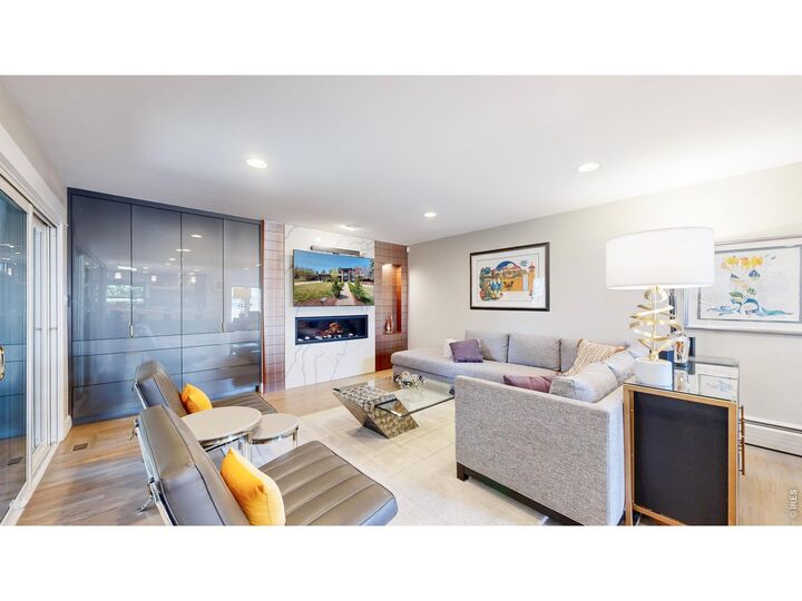 Property Photo:  463 Locust St  CO 80220 