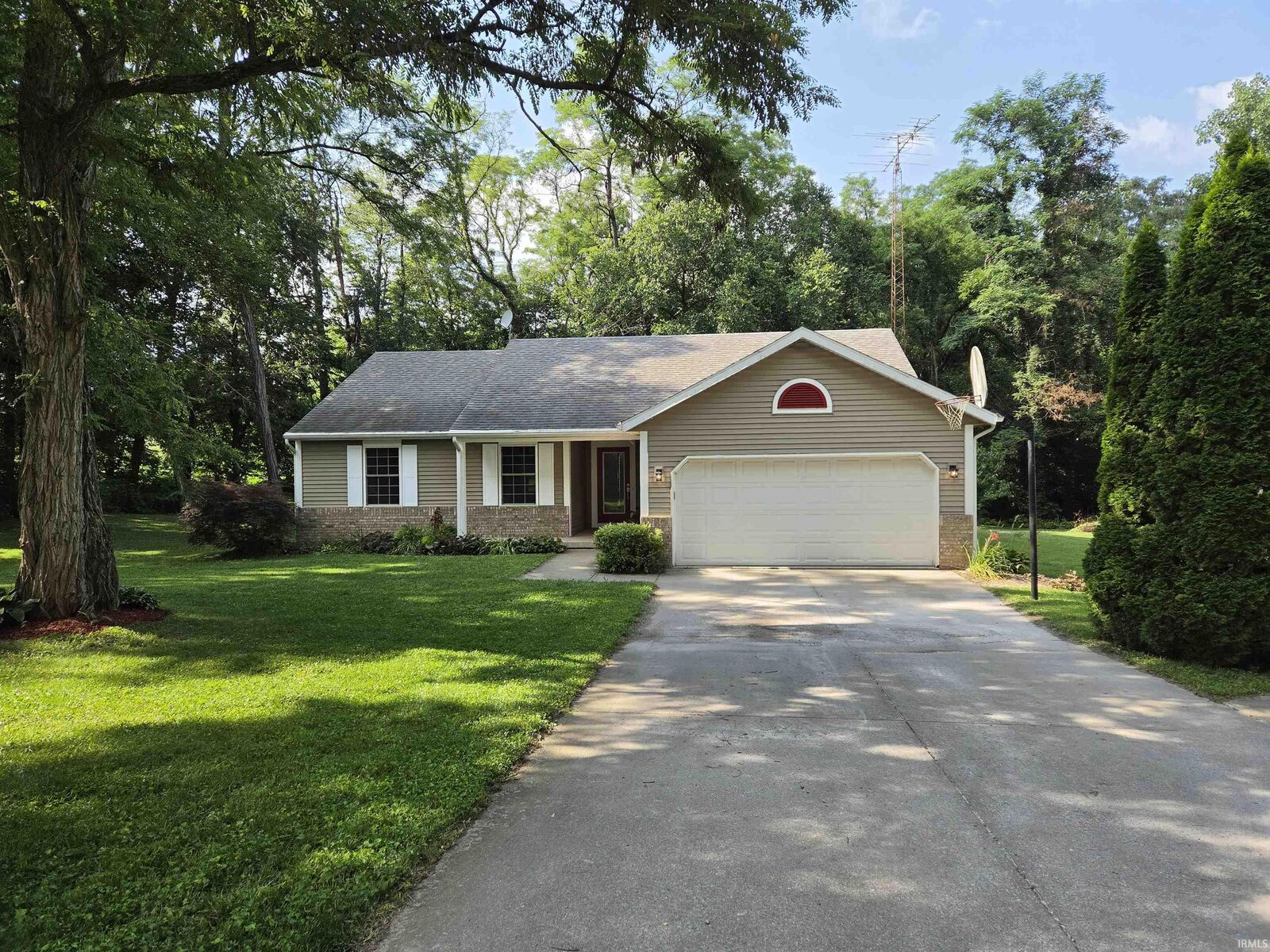 Property Photo: 9103 W Bicycle Bluffs Lane IN 46923-9603