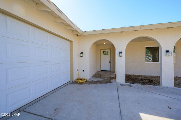 Property Photo:  1126 Avenida Del Sol  AZ 86442 
