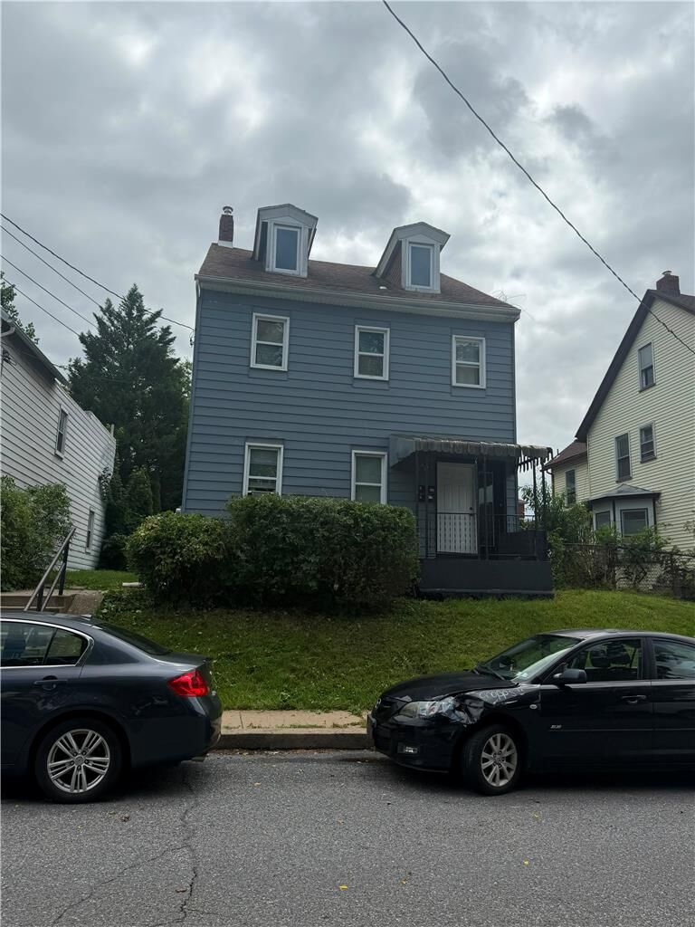 Property Photo:  211 Wilkes Barre Street  PA 18042 
