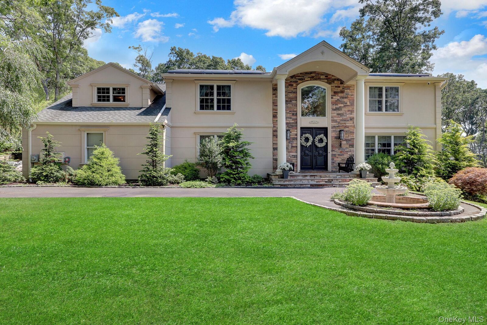 Property Photo:  4 Jason Court  NY 11746 