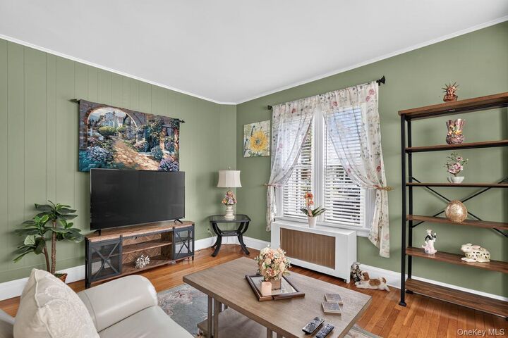 Property Photo:  384 Irving Avenue  NY 10573 