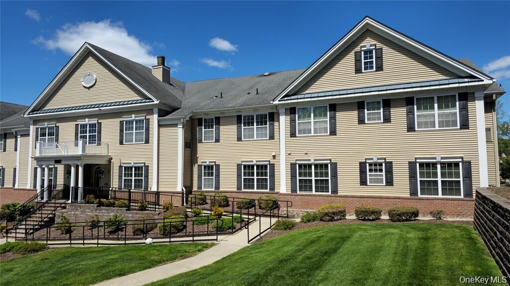 Property Photo: 105 Canter Court NY 10924