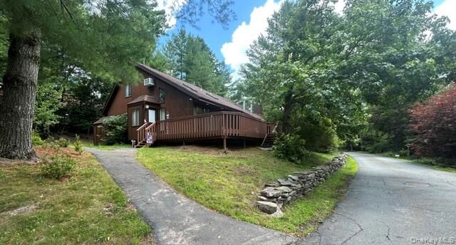 Property Photo: 5 Lakeview Terrace NY 12701