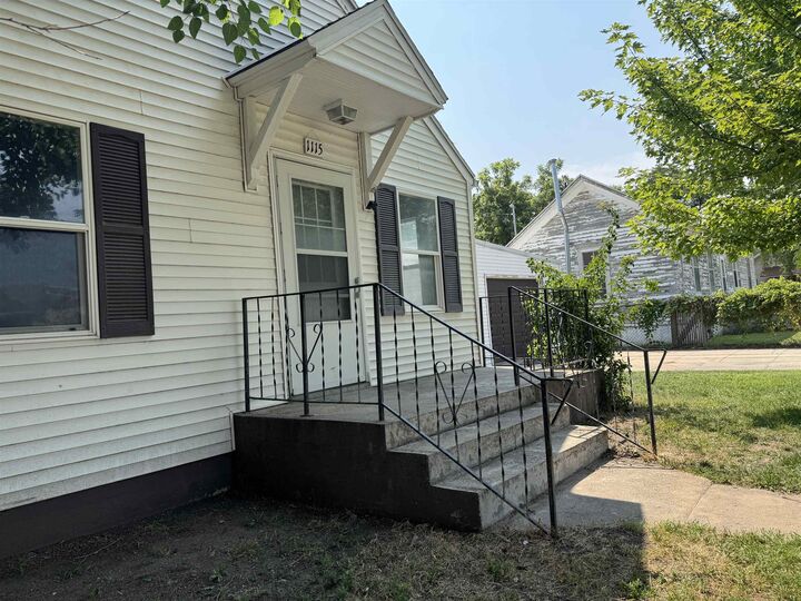 Property Photo: 1115 N Bailey 303 East 11th St NE 69101-8435