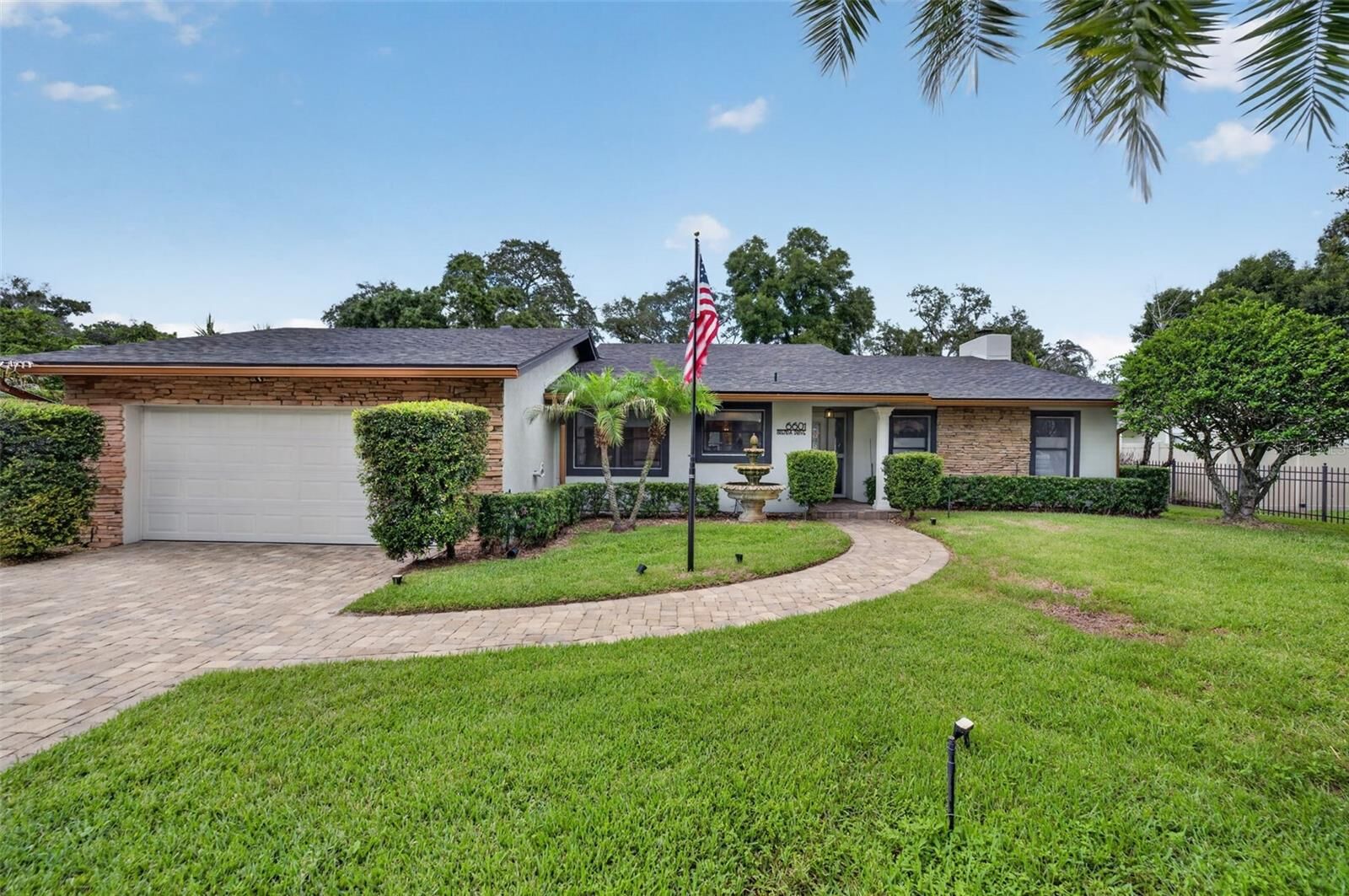 Property Photo:  6601 Brenda Drive  FL 32703 