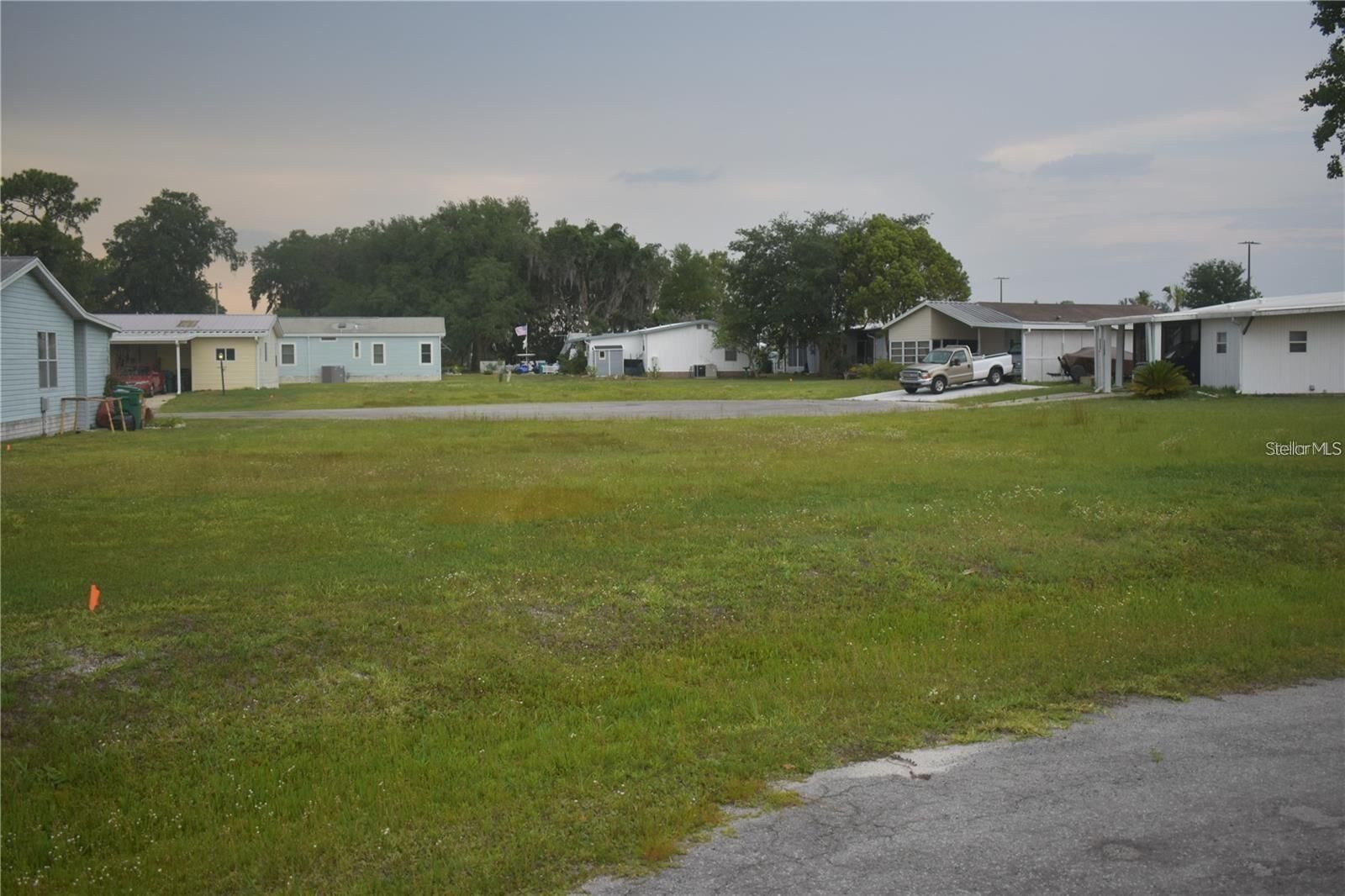 Property Photo: Lot 18 Blk C Cambridge Court FL 34785