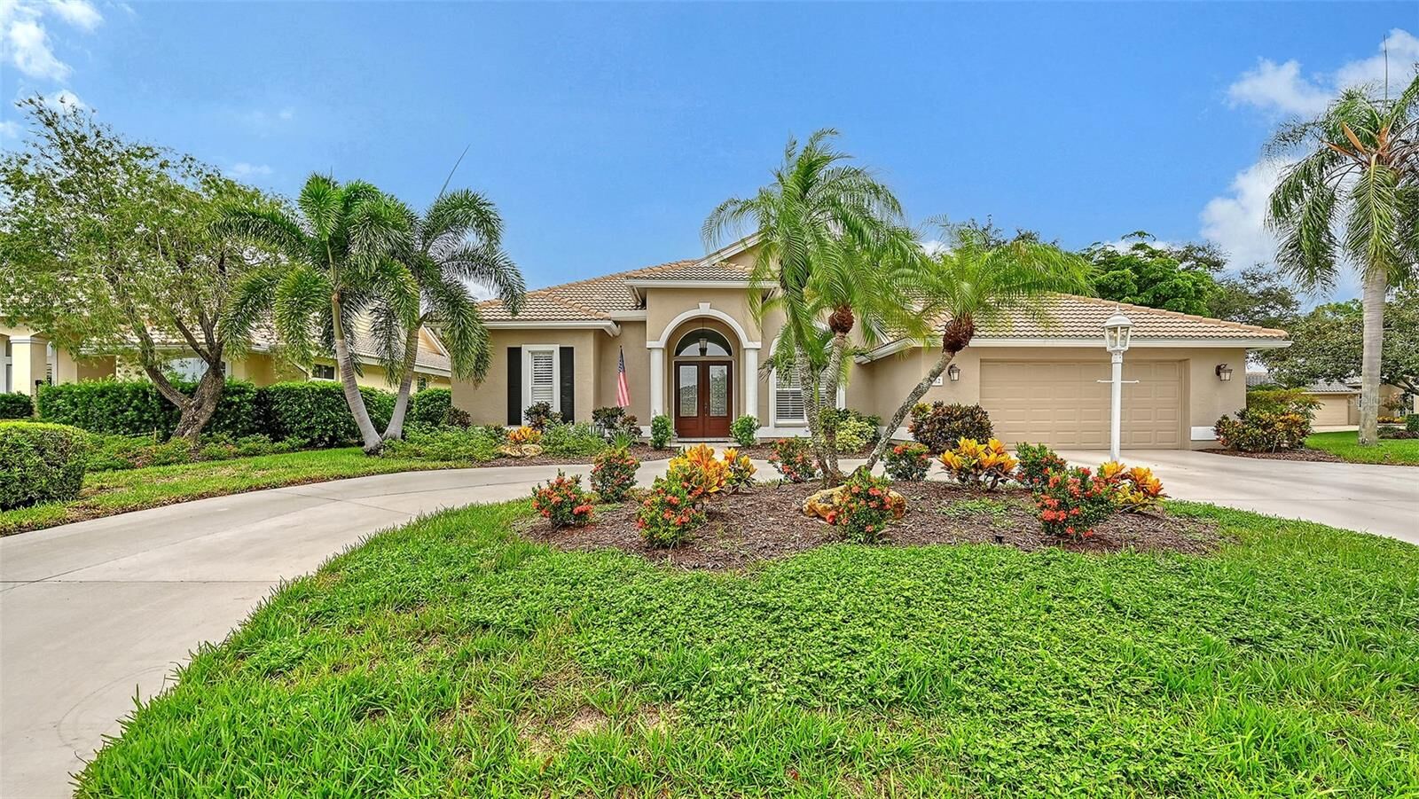 Property Photo:  6682 Saint James Crossing  FL 34201 