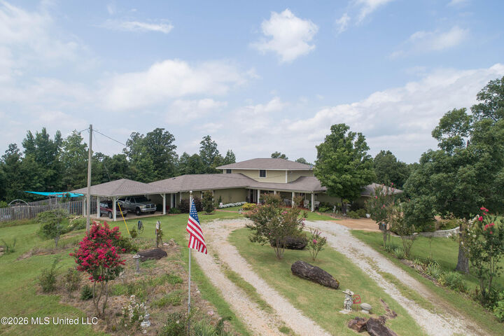 Property Photo: 466 W Highway 4 MS 38635