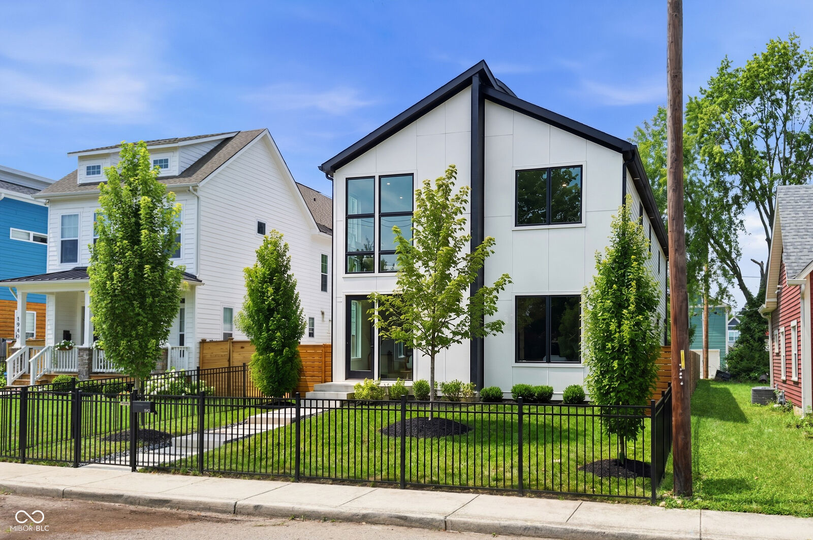 Property Photo: 1942 Bellefontaine Street IN 46202