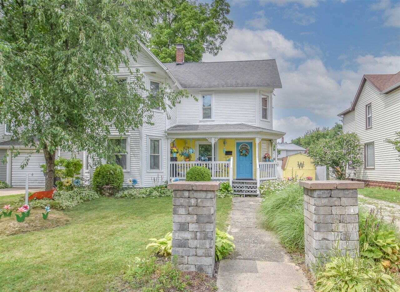 Property Photo:  118 Budlong Street  MI 49242-2053 