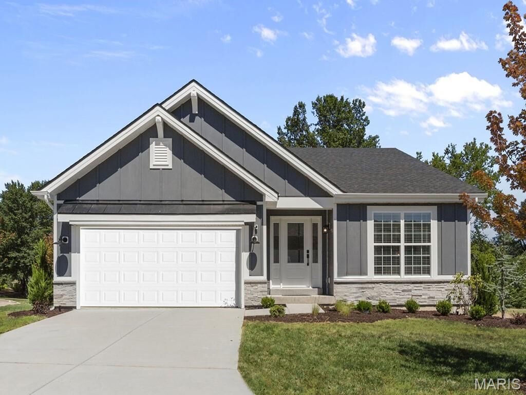 Property Photo: 2 Aspen Ii At Wildflower Manor MO 63385