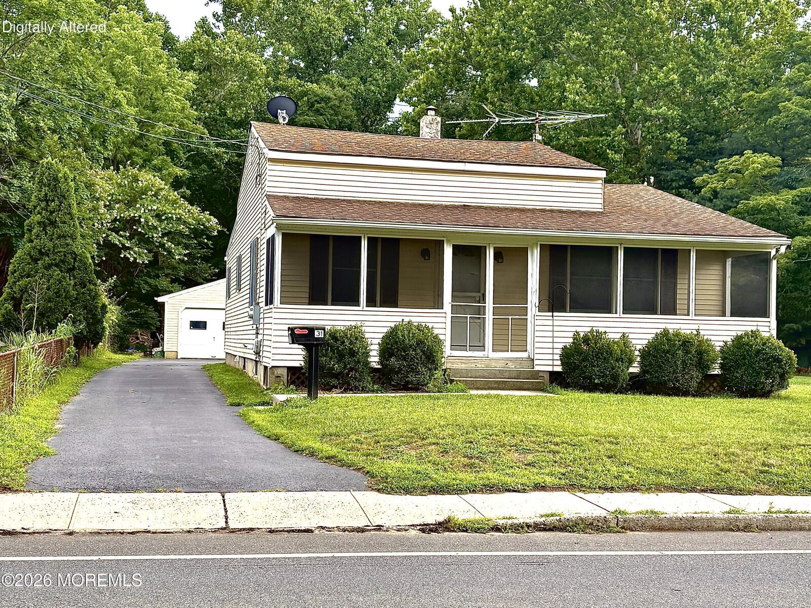 Property Photo:  31 Magnolia Avenue  NJ 08533 