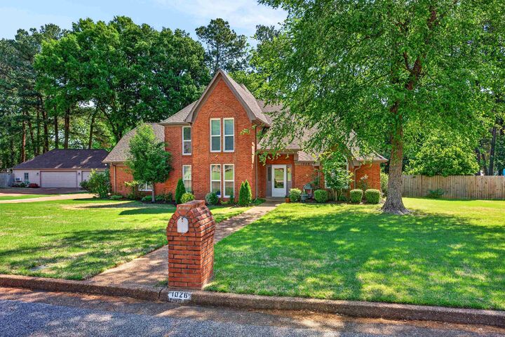 Property Photo:  1028 Winleaf Dr  TN 38017 