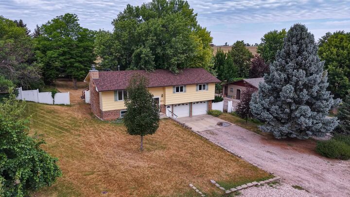 Property Photo:  3 Pioneer Lane  SD 57783 