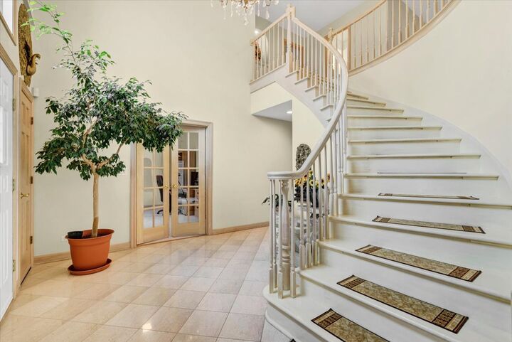Property Photo: 1922 Deercrest Lane IL 60062