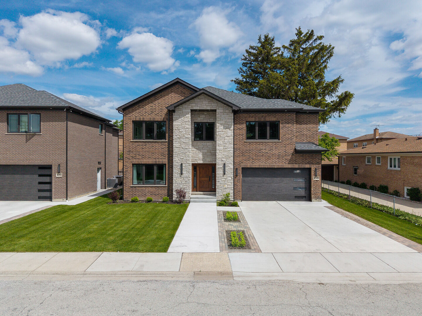 Property Photo:  8348 W Farragut Avenue  IL 60706 