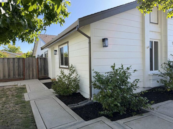 Property Photo:  4162 Polonius Cir  CA 94555 