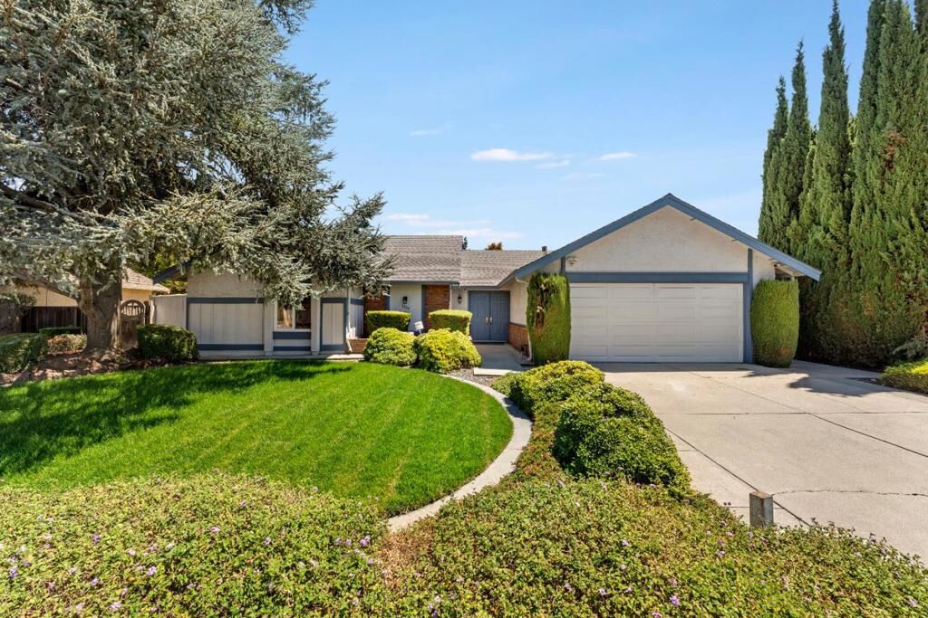 Property Photo:  3220 Foxboro Place  CA 95135 