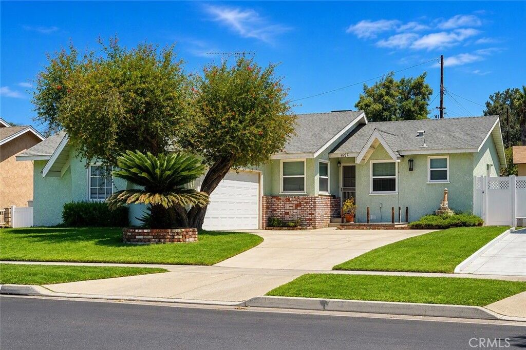 Property Photo: 4737 Toyon Road CA 92504