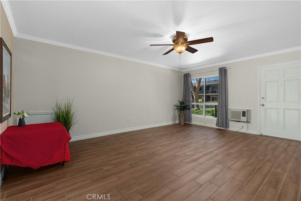 Property Photo:  660 S Glassell Street 45  CA 92866 