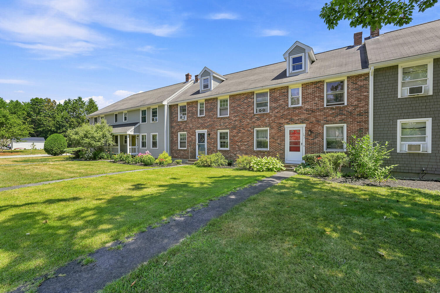 Property Photo:  5 Oregon Avenue 106  ME 04064 