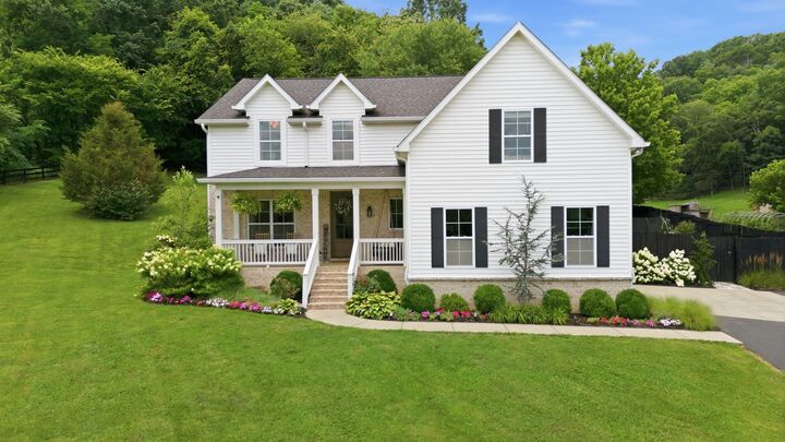Property Photo:  1779 Cayce Springs Rd  TN 37179 