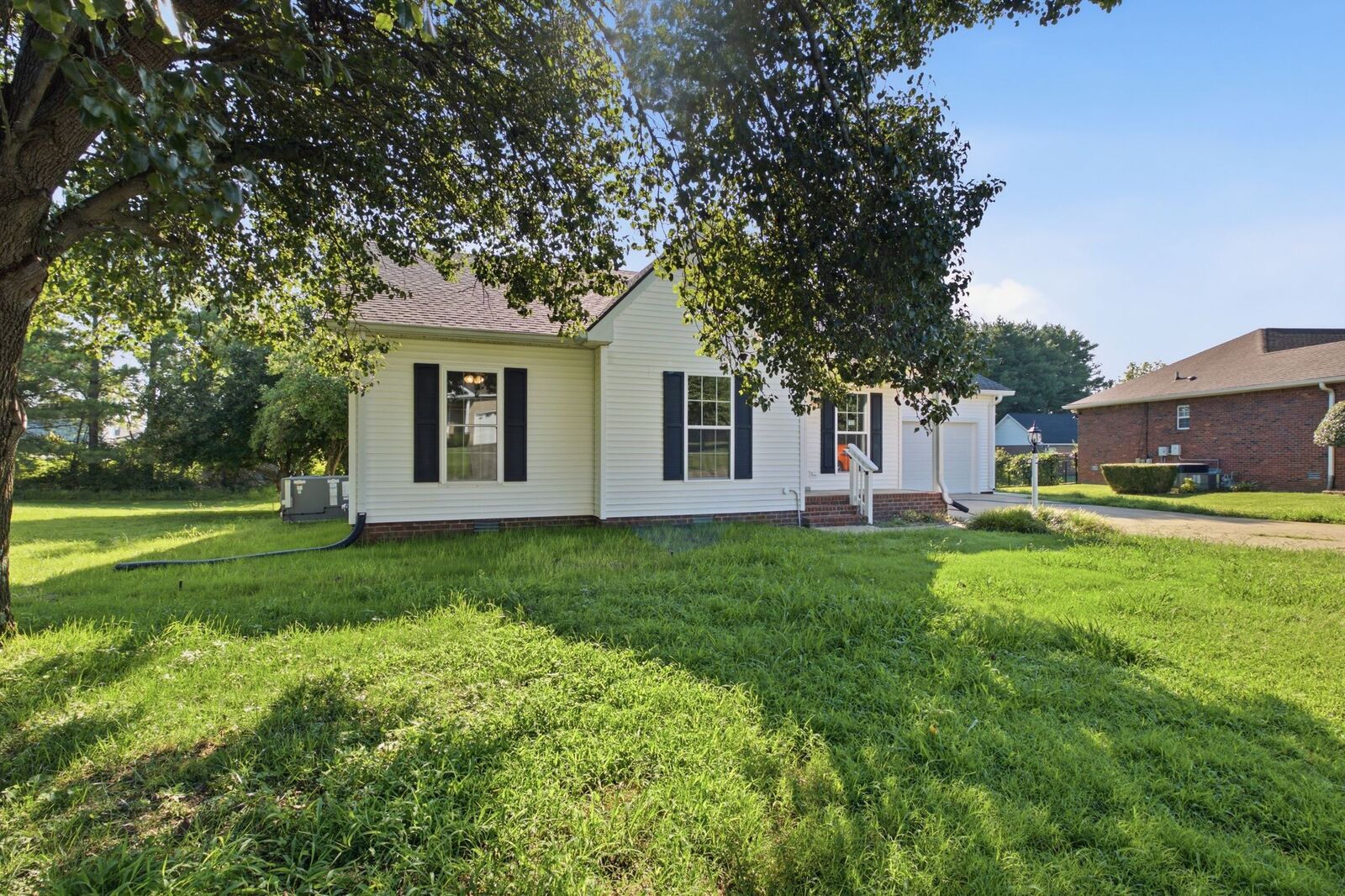 Property Photo:  234 Putter Point Dr  TN 37066 