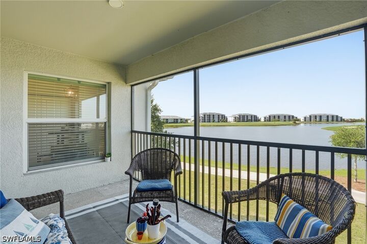 Property Photo:  5427 Double Eagle Cir 2824  FL 34142 