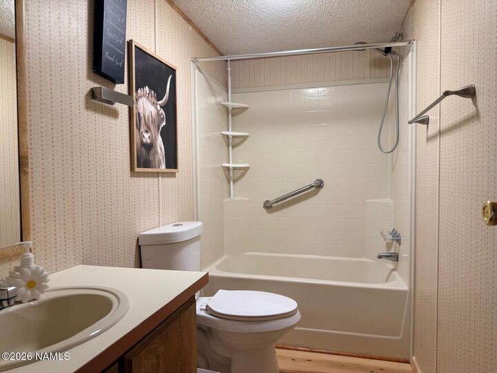 Property Photo: 1095 E Hillside Drive AZ 86017