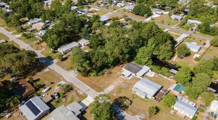Property Photo: 109 Shoreline Avenue FL 32189