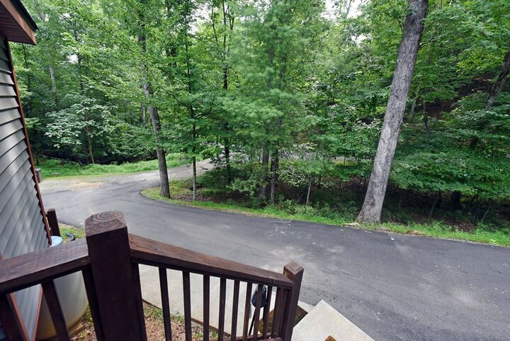 Property Photo:  11 Key Court  GA 30540 