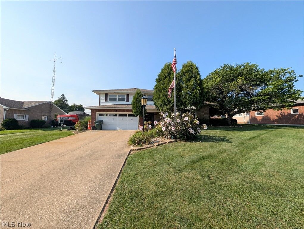 Property Photo:  1409 Opal Street  OH 44641 
