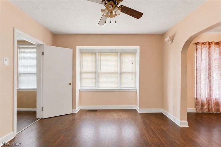 Property Photo: 18914 Neff Road OH 44119