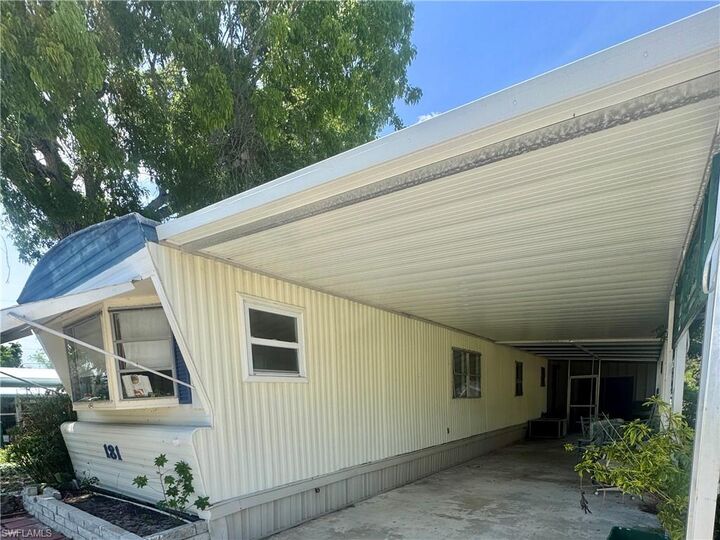 Property Photo:  181 Grassy Key Ln 49  FL 34114 