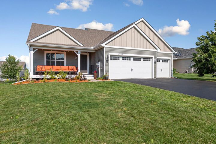 Property Photo: 1520 Willow Circle MN 55379